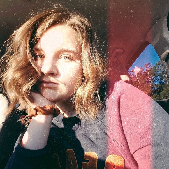 chloe_schue